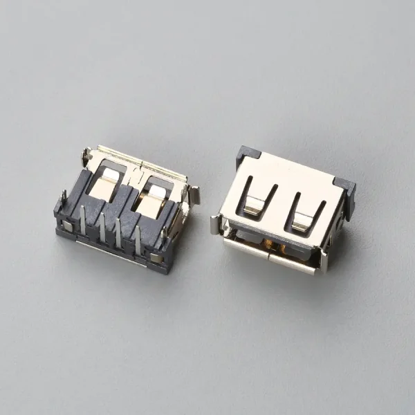 2.BUSF04B2N12133 USB2.0 AF 板上型DIP L=10.0mm 四个鱼叉脚 无卷边 短体