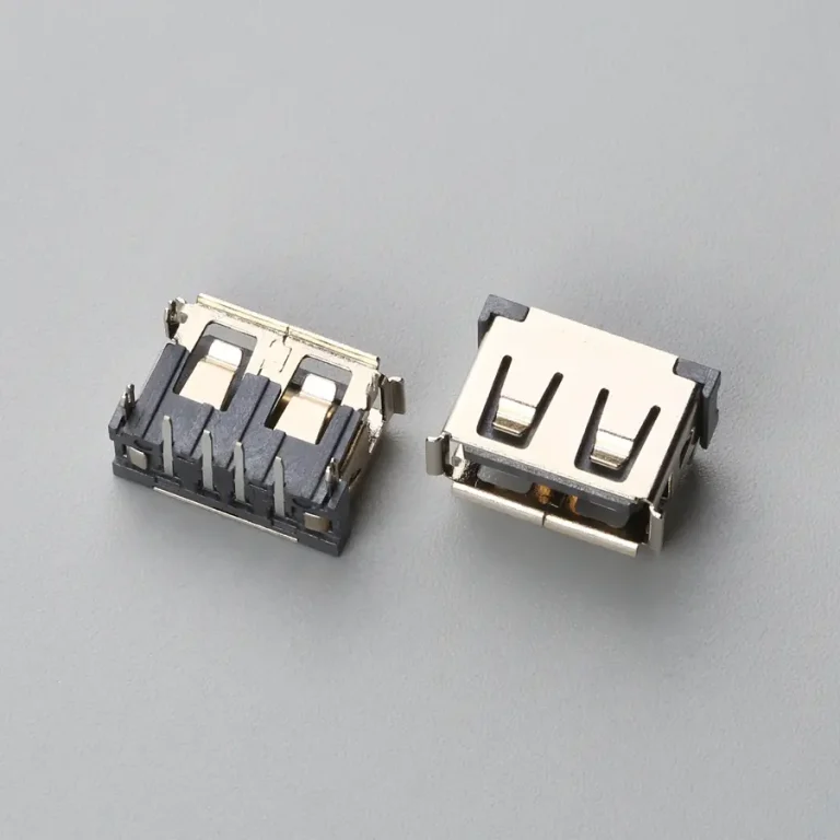 2.BUSF04B2N12133 USB2.0 AF 板上型DIP L=10.0mm 四个鱼叉脚 无卷边 短体