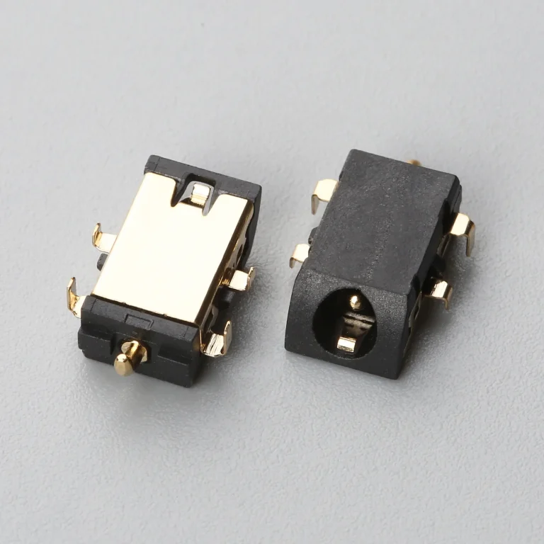 2.BDCF05B1A12003 DC JACK FEMALE RVS H1.60 弧口