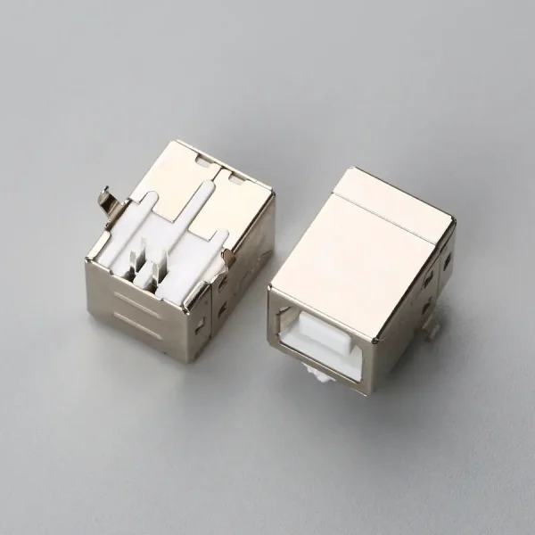 8.BUSF04W2N1297 USB2.0 BF 板上型DIP 弯脚