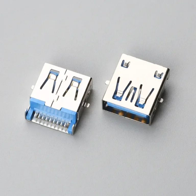 7.BUSF09L1N12185 USB 3.0 AF 沉板式SMT H=2.45mm 无卷边