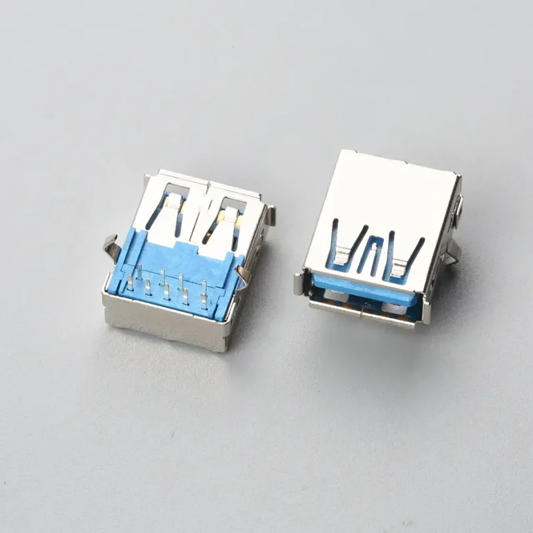 17.BUSF09L1N12212 USB3.0 AF 板上型 DIP 带卷边带弯脚 LCP料