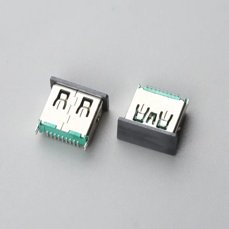 28.BUSF09G1N12274 USB3.0 AF 立式SMT H=11.50mm 无卷边 绿色胶芯