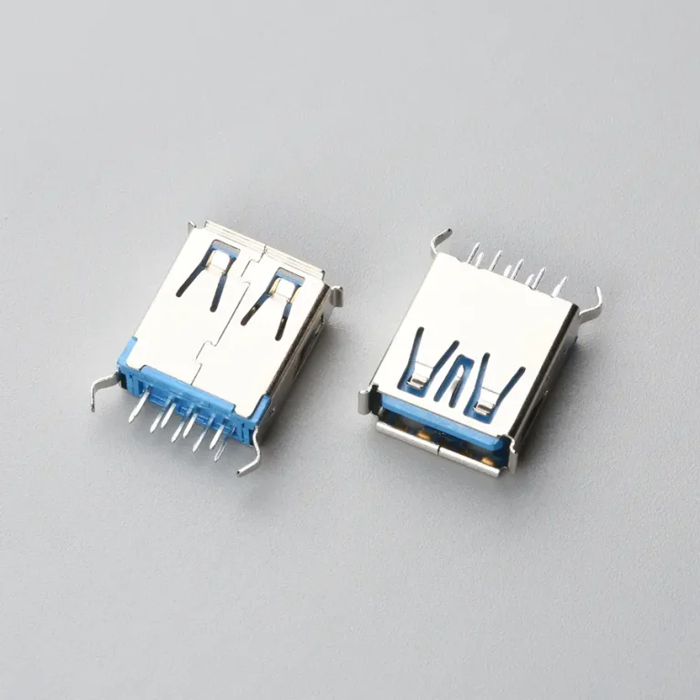 31.BUSF09L1N1206 USB3.0 AF 立式DIP H=15.0mm 带卷边弯脚
