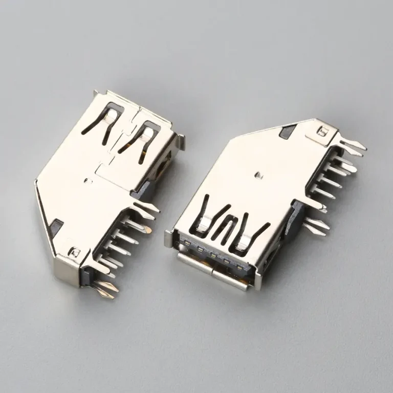 32.BUSF09B3N1227 USB3.0 AF 90度 侧插 DIP 不锈钢壳有卷边鱼叉脚